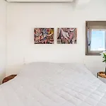 Deluxe Suite Near City Center